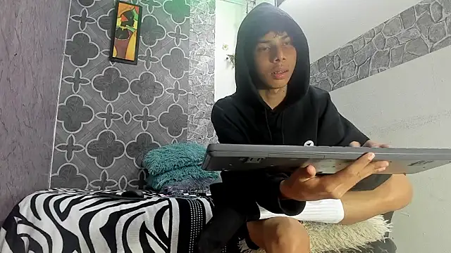 Snapshot of sexyboys_cutex18 chatting on 02.21.26 sexyboys cutex18 online show from 02.21.26