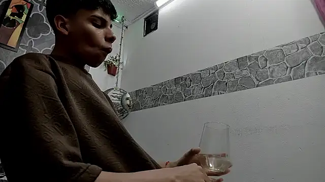 Snapshot of sexyboys_cutex18 chatting on 02.26.26 sexyboys cutex18 online show from 02.26.26
