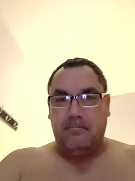 Snapshot of Alfred_00000 chatting on 10.04.25 Alfred 00000 online show from 10.04.25