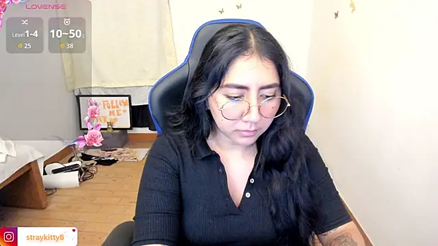LoveLyy- online show from 06.02.26