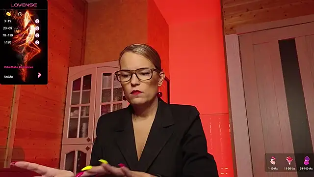 Snapshot of Lady_Shine chatting on 12.15.25 Lady Shine online show from 12.15.25