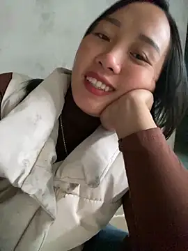 Snapshot of Pii_x chatting on 10.24.25 Pii x online show from 10.24.25