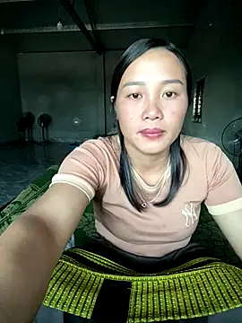 Snapshot of Pii_x chatting on 10.30.25 Pii x online show from 10.30.25