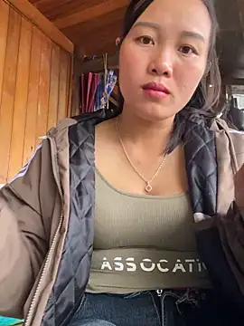 Snapshot of Pii_x chatting on 11.06.25 Pii x online show from 11.06.25