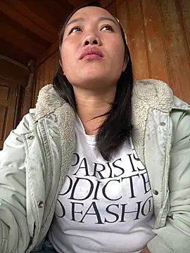 Snapshot of Pii_x chatting on 11.08.25 Pii x online show from 11.08.25