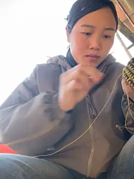 Snapshot of Pii_x chatting on 12.01.25 Pii x online show from 12.01.25