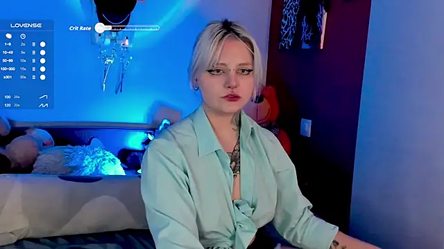 Snapshot of bixxxiz chatting on 10.07.25 bixxxiz online show from 10.07.25