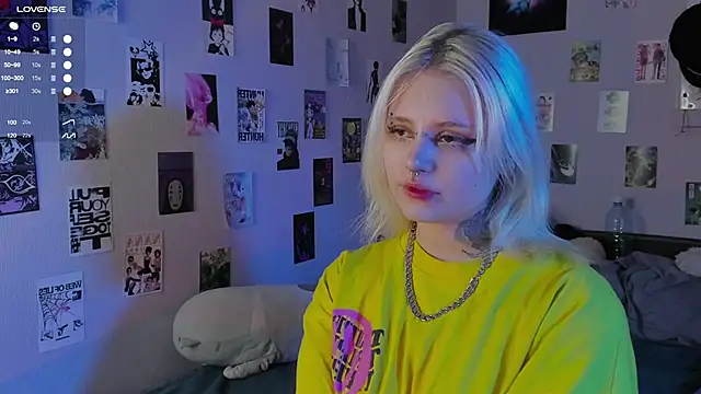 Snapshot of bixxxiz chatting on 11.10.25 bixxxiz online show from 11.10.25