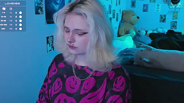 Snapshot of bixxxiz chatting on 12.02.25 bixxxiz online show from 12.02.25