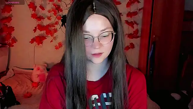 HoneyDazzle online show from 10.10.25