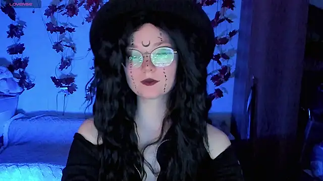 HoneyDazzle online show from 10.23.25