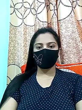 daisy-03 online show from 10.26.25