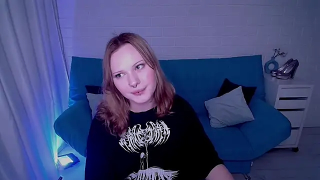 AuroraMour online show from 10.08.25