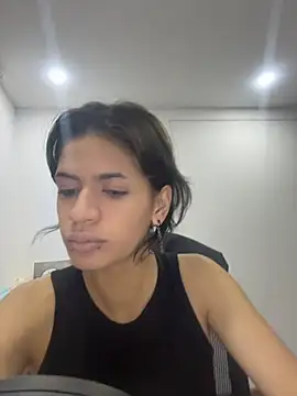 sukulaurens online show from 07.25.26