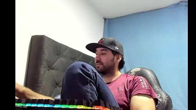 Snapshot of coolfriki chatting on 01.12.26 coolfriki online show from 01.12.26