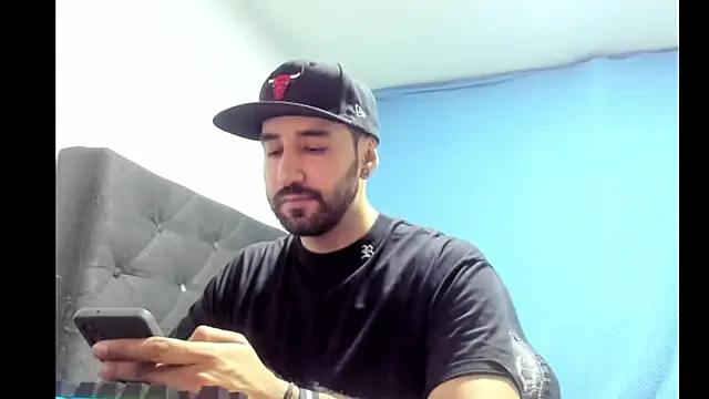 Snapshot of coolfriki chatting on 02.07.26 coolfriki online show from 02.07.26