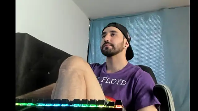 Snapshot of coolfriki chatting on 02.07.26 coolfriki online show from 02.07.26