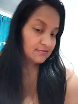 lucia00xx online show from 11.26.25