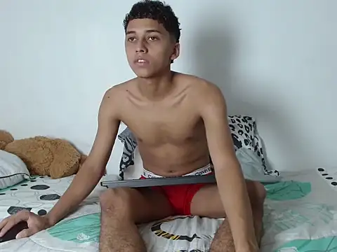 Snapshot of deivy_skinny01 chatting on 12.17.25 deivy skinny01 online show from 12.17.25