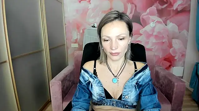 AlinaMoor online show from 02.24.26
