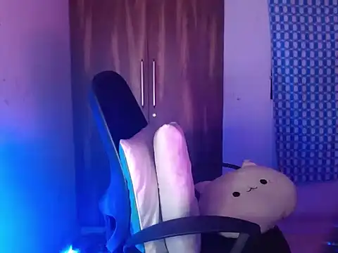 Snapshot of Roiseeee chatting on 02.27.26 Roiseeee online show from 02.27.26