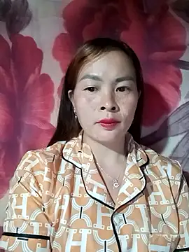 lucky774- online show from 10.29.25