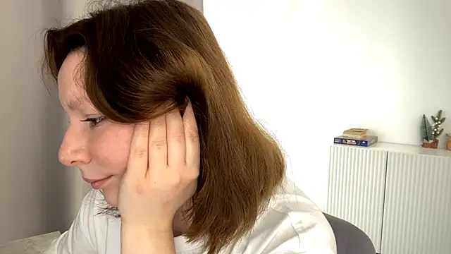 TamekiaSamii online show from 11.10.25