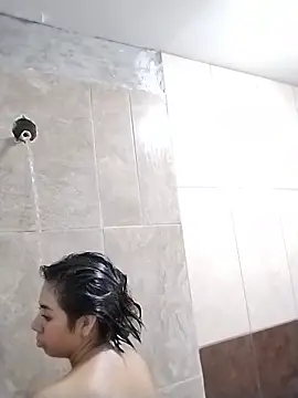 Snapshot of Lollysmile26 chatting on 12.15.25 Lollysmile26 online show from 12.15.25