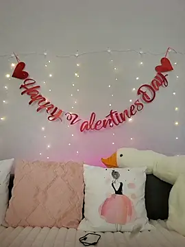 Evarey  online show from 02.05.26