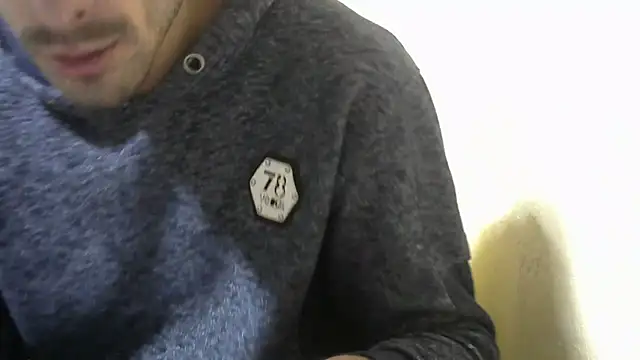 Snapshot of MakabulaAndrey chatting on 10.23.25 MakabulaAndrey online show from 10.23.25