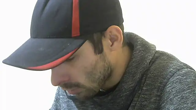 Snapshot of MakabulaAndrey chatting on 10.30.25 MakabulaAndrey online show from 10.30.25