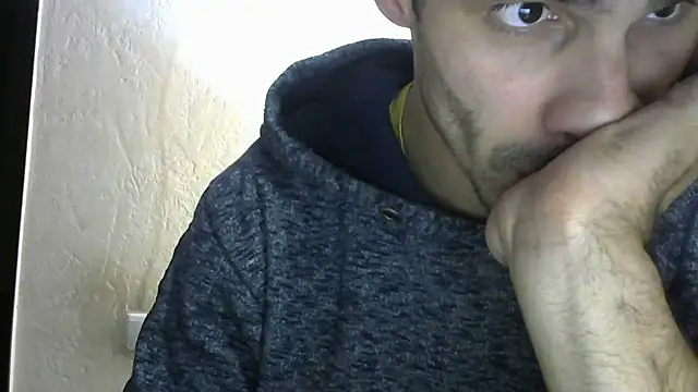 Snapshot of MakabulaAndrey chatting on 11.16.25 MakabulaAndrey online show from 11.16.25