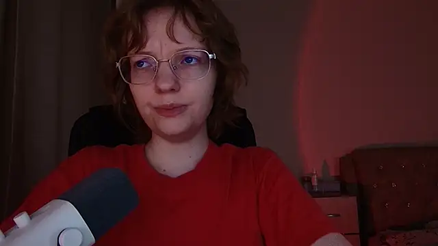 Snapshot of emymayy chatting on 03.16.26 emymayy online show from 03.16.26