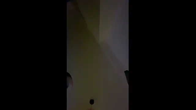 Snapshot of MolleDolle chatting on 10.29.25 MolleDolle online show from 10.29.25