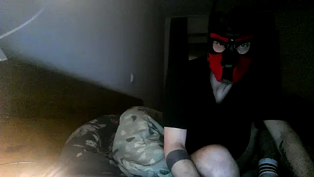 Snapshot of MolleDolle chatting on 11.12.25 MolleDolle online show from 11.12.25