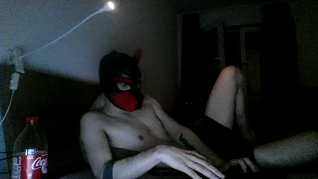 Snapshot of MolleDolle chatting on 11.15.25 MolleDolle online show from 11.15.25