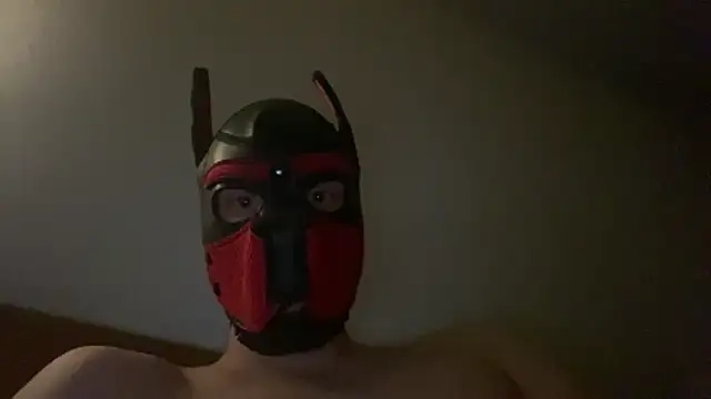 Snapshot of MolleDolle chatting on 12.16.25 MolleDolle online show from 12.16.25