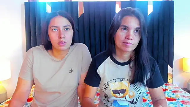 Snapshot of Sofy_and_Mia chatting on 10.07.25 Sofy and Mia online show from 10.07.25