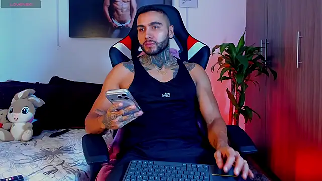 Danny Willson online show from 04.14.26