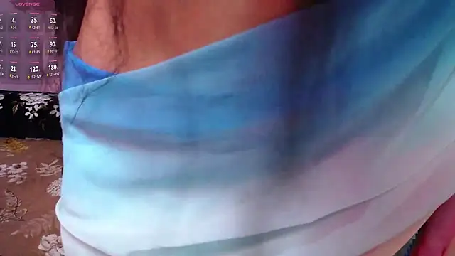 Hot Hazel online show from 02.02.26