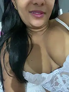 Snapshot of Brunamorenago chatting on 02.18.26 Brunamorenago online show from 02.18.26