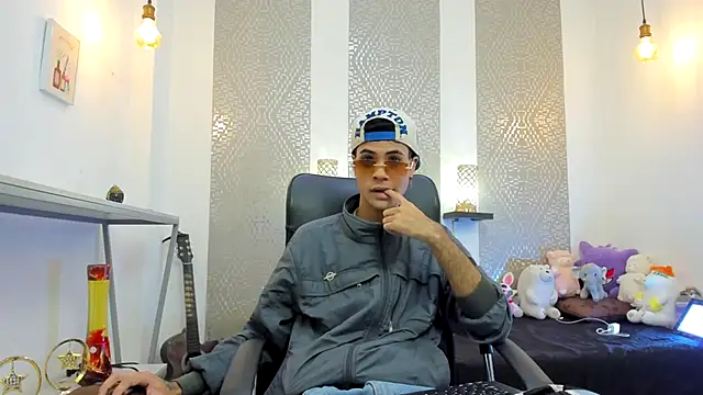 JacobBlackwell  online show from 10.25.25