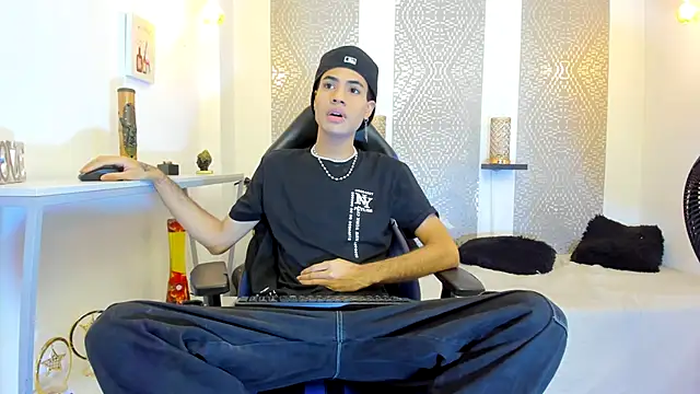 JacobBlackwell  online show from 11.15.25