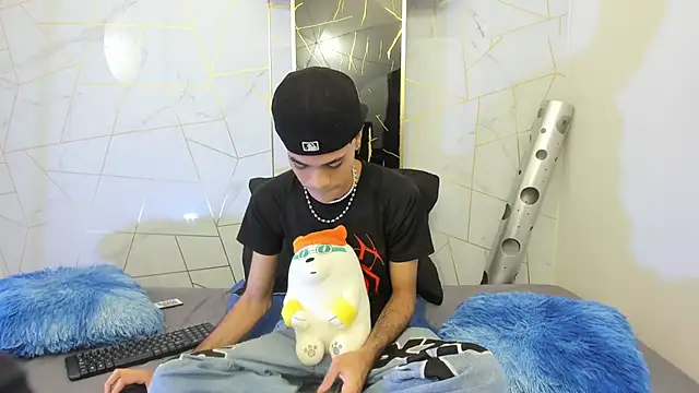 JacobBlackwell  online show from 12.19.25