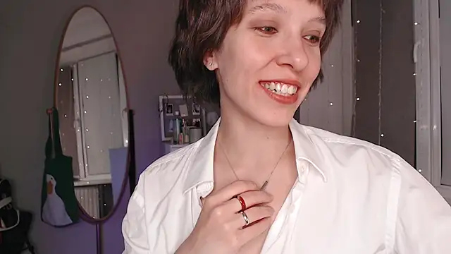 Snapshot of YourHotExSAndra chatting on 11.06.25 YourHotExSAndra online show from 11.06.25