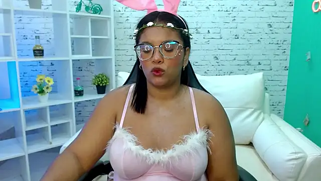 hannahjackson  online show from 10.31.25