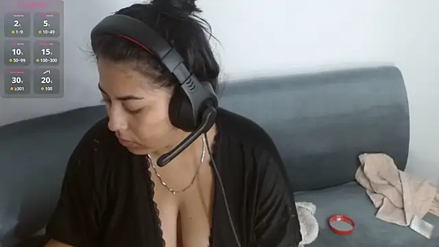 Snapshot of mariam_ferrer chatting on 10.14.25 mariam ferrer online show from 10.14.25