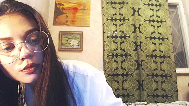 Lady Elsa Snow online show from 11.09.25