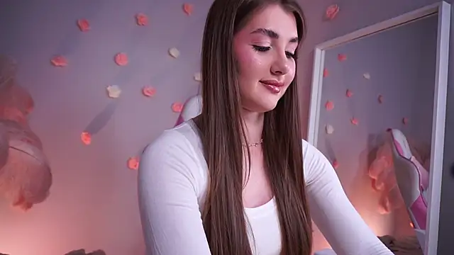 LureOfEva online show from 04.03.26