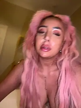 zara bellexx online show from 12.21.25